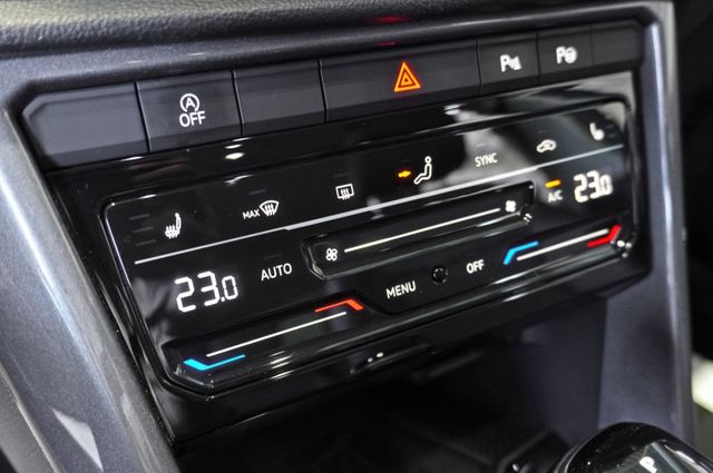 『小改款TSI Style版❖莫蘭迪綠❖全速域ACC』6安｜盲點｜雙系統CARPLAY｜LED頭燈｜車道偏移、維持  第13張相片