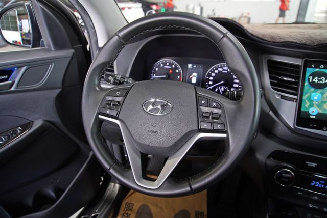 『汽油尊貴Turbo版❖全景天窗』LED頭燈｜6安｜電動座椅｜倒車顯影｜雙離合器｜17吋鋁圈｜定速巡航  第13張相片