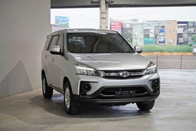 『僅跑2萬8❖五人座廂式』定速巡航｜循跡防滑｜雙安全氣囊｜光感應頭燈｜倒車顯影｜前後行車紀錄器｜藍芽音響  第2張相片