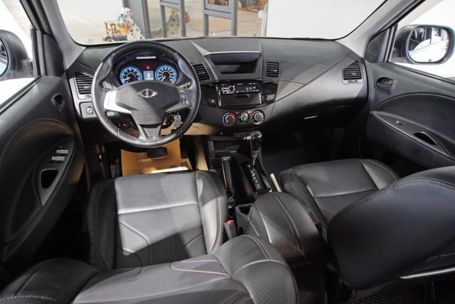 『僅跑2萬8❖五人座廂式』定速巡航｜循跡防滑｜雙安全氣囊｜光感應頭燈｜倒車顯影｜前後行車紀錄器｜藍芽音響  第6張相片