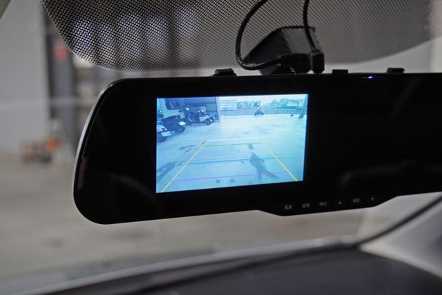 『僅跑2萬8❖五人座廂式』定速巡航｜循跡防滑｜雙安全氣囊｜光感應頭燈｜倒車顯影｜前後行車紀錄器｜藍芽音響  第9張相片