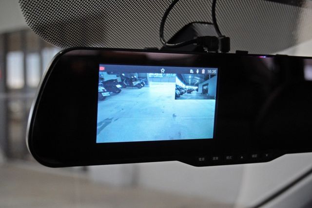 『僅跑2萬8❖五人座廂式』定速巡航｜循跡防滑｜雙安全氣囊｜光感應頭燈｜倒車顯影｜前後行車紀錄器｜藍芽音響  第13張相片