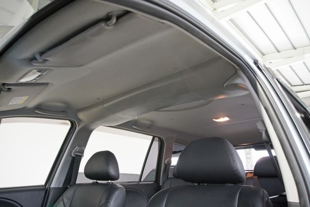 『僅跑2萬8❖五人座廂式』定速巡航｜循跡防滑｜雙安全氣囊｜光感應頭燈｜倒車顯影｜前後行車紀錄器｜藍芽音響  第17張相片