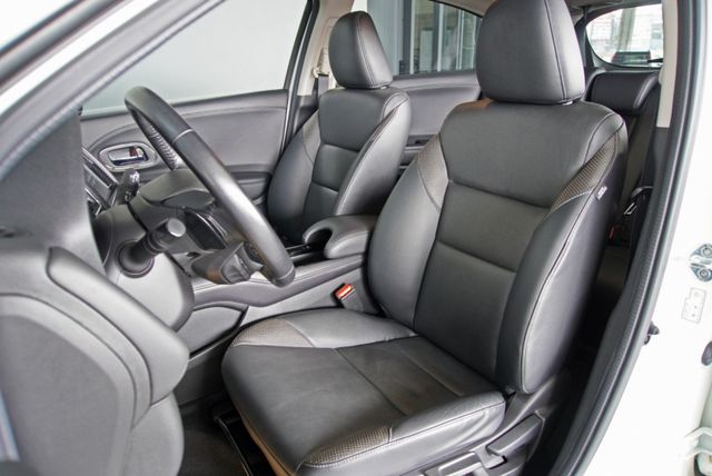 『九大主動安全系統❖LED星鑽頭燈』定速巡航｜6安｜CARPLAY｜導航｜倒車顯影｜換檔撥片｜倒車顯影｜休旅 SRV  第5張相片