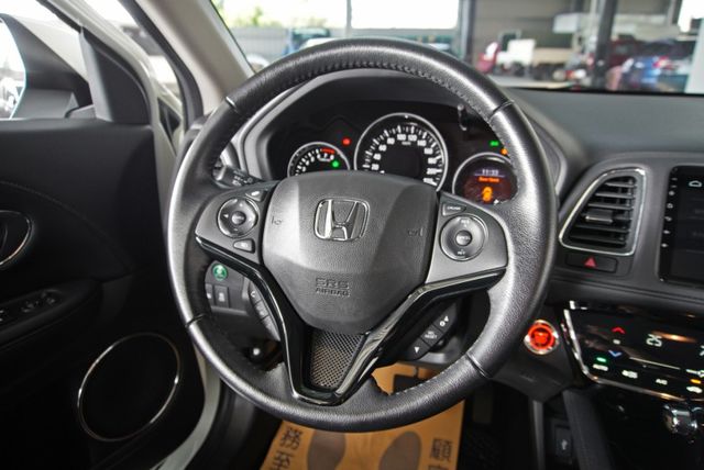 『九大主動安全系統❖LED星鑽頭燈』定速巡航｜6安｜CARPLAY｜導航｜倒車顯影｜換檔撥片｜倒車顯影｜休旅 SRV  第8張相片