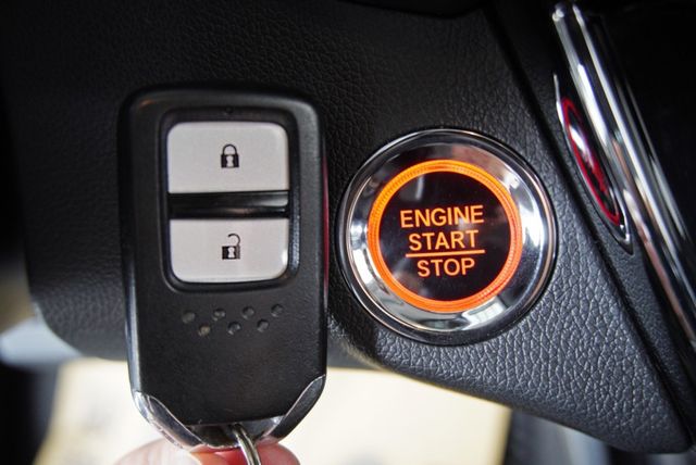 『九大主動安全系統❖LED星鑽頭燈』定速巡航｜6安｜CARPLAY｜導航｜倒車顯影｜換檔撥片｜倒車顯影｜休旅 SRV  第10張相片