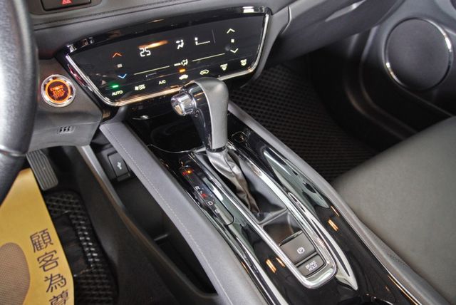 『九大主動安全系統❖LED星鑽頭燈』定速巡航｜6安｜CARPLAY｜導航｜倒車顯影｜換檔撥片｜倒車顯影｜休旅 SRV  第15張相片