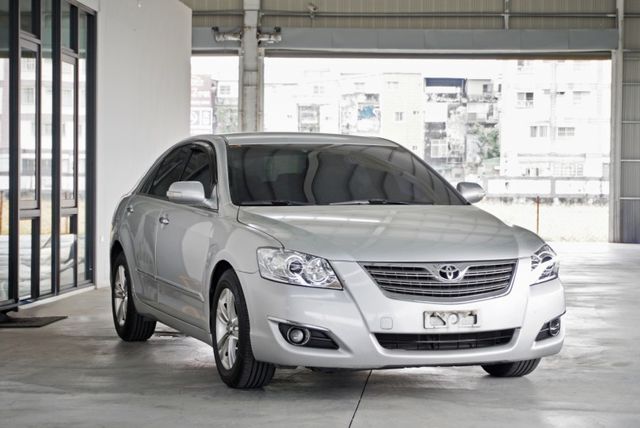 『便宜代步車❖車況良好』循跡防滑｜定速系統｜安全氣囊｜駕駛座電動椅｜倒車顯影｜雙區恆溫空調｜導航系統｜房車  第2張相片