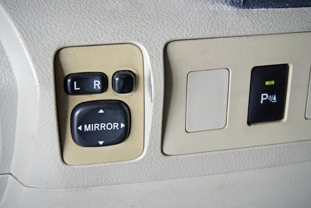 『便宜代步車❖車況良好』循跡防滑｜定速系統｜安全氣囊｜駕駛座電動椅｜倒車顯影｜雙區恆溫空調｜導航系統｜房車  第10張相片