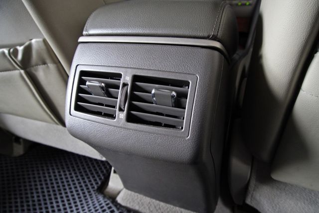 『便宜代步車❖車況良好』循跡防滑｜定速系統｜安全氣囊｜駕駛座電動椅｜倒車顯影｜雙區恆溫空調｜導航系統｜房車  第20張相片