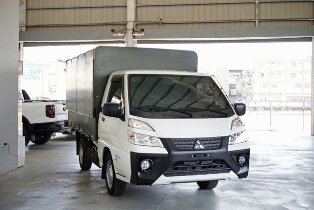 『可調式升降篷❖定速巡航❖僅跑3萬3』循跡防滑｜藍芽｜倒車顯影｜前後行車紀錄器｜自排｜貨車  第2張相片