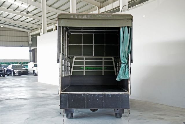 『可調式升降篷❖定速巡航❖僅跑3萬3』循跡防滑｜藍芽｜倒車顯影｜前後行車紀錄器｜自排｜貨車  第5張相片