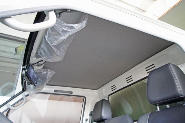 『可調式升降篷❖定速巡航❖僅跑3萬3』循跡防滑｜藍芽｜倒車顯影｜前後行車紀錄器｜自排｜貨車  第16張相片