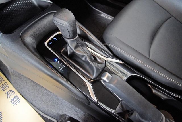 『TSS安全防護系統❖僅跑2萬2』預警式防護｜7安｜全速域定速跟車｜倒車顯影｜車道偏移｜智慧遠光燈｜房車  第9張相片