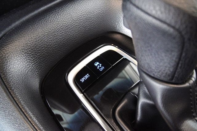 『TSS安全防護系統❖僅跑2萬2』預警式防護｜7安｜全速域定速跟車｜倒車顯影｜車道偏移｜智慧遠光燈｜房車  第15張相片