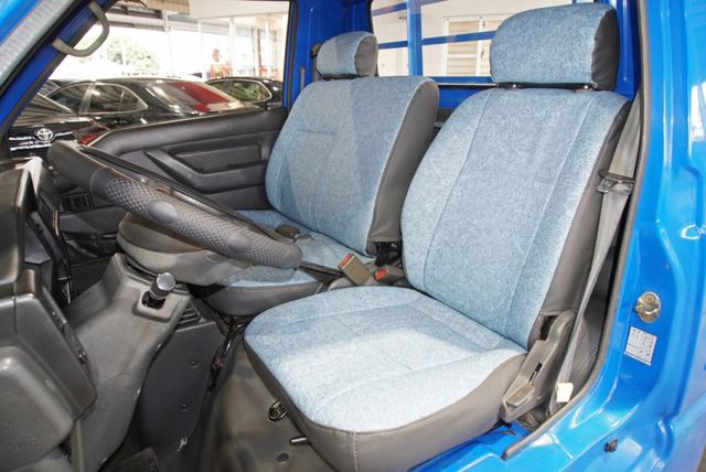 『僅跑7萬5❖車況佳』三人座舒適大空間｜冷暖空調｜迴轉半徑僅4.9尺｜霧燈｜頭燈水平調整｜貨車  第15張相片