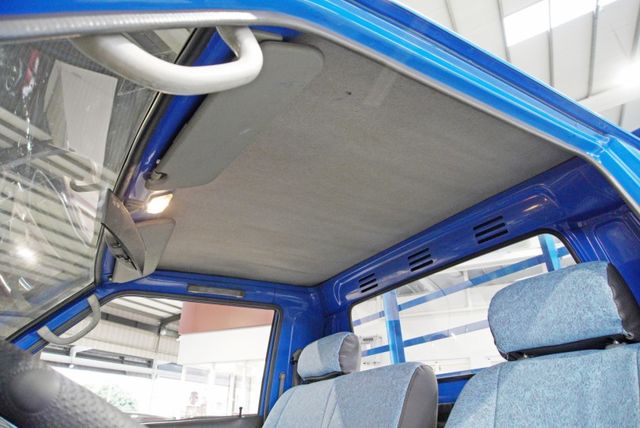 『僅跑7萬5❖車況佳』三人座舒適大空間｜冷暖空調｜迴轉半徑僅4.9尺｜霧燈｜頭燈水平調整｜貨車  第16張相片