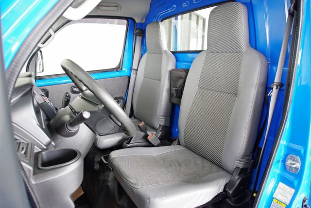 『僅跑3萬1❖框式 手排貨車』循跡防滑｜雙安全氣囊｜光感應頭燈｜胎壓偵測｜節能怠速熄火｜藍牙音響｜煞車輔助系統  第6張相片