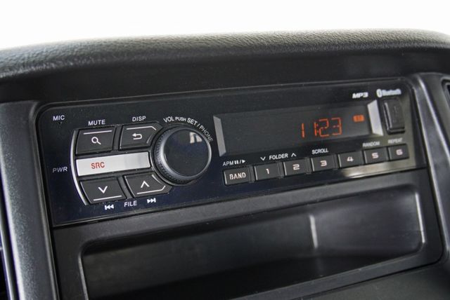 『僅跑3萬1❖框式 手排貨車』循跡防滑｜雙安全氣囊｜光感應頭燈｜胎壓偵測｜節能怠速熄火｜藍牙音響｜煞車輔助系統  第14張相片