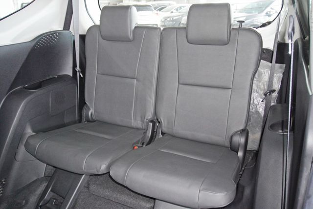 『僅跑3萬4❖主動安全系統』第三排座椅｜循跡防滑｜6安｜光感應頭燈｜IKEY｜預警式防護｜車道偏移警示｜7人座 休旅車  第8張相片