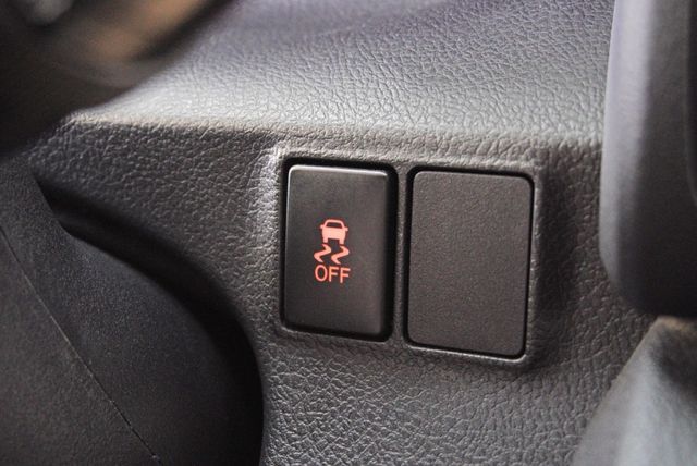 『僅跑3萬4❖主動安全系統』第三排座椅｜循跡防滑｜6安｜光感應頭燈｜IKEY｜預警式防護｜車道偏移警示｜7人座 休旅車  第17張相片