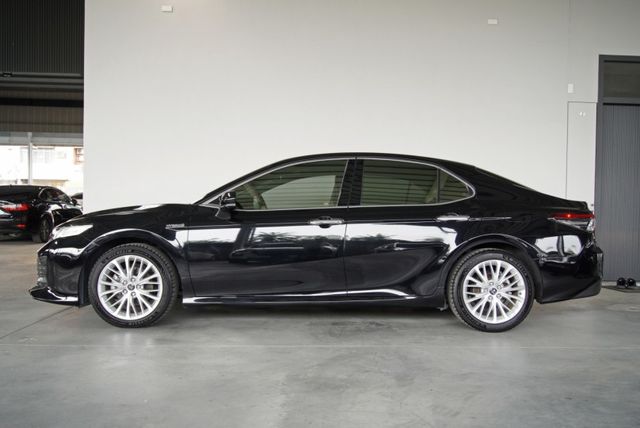 『油電混合 旗艦❖高剛性底盤』ACC車距維持｜7安｜盲點｜抬頭顯示器｜雙前電動座椅｜全景天窗｜預警式防護｜IKEY｜房車  第4張相片