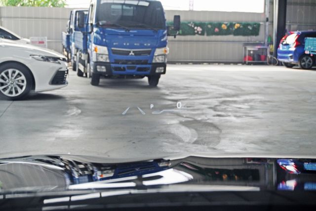 『油電混合 旗艦❖高剛性底盤』ACC車距維持｜7安｜盲點｜抬頭顯示器｜雙前電動座椅｜全景天窗｜預警式防護｜IKEY｜房車  第15張相片