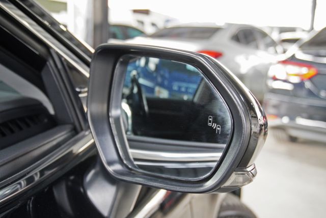 『油電混合 旗艦❖高剛性底盤』ACC車距維持｜7安｜盲點｜抬頭顯示器｜雙前電動座椅｜全景天窗｜預警式防護｜IKEY｜房車  第18張相片