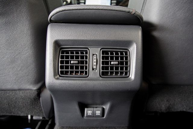 『油電混合 旗艦❖高剛性底盤』ACC車距維持｜7安｜盲點｜抬頭顯示器｜雙前電動座椅｜全景天窗｜預警式防護｜IKEY｜房車  第20張相片