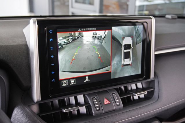 『汽油頂配旗艦版❖電子式後視鏡』盲點｜7安｜ACC跟車｜環景｜IKEY｜電動尾門｜CARPLAY｜車道偏移｜休旅車  第12張相片