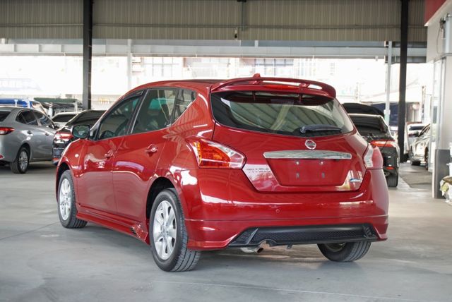 『大空間 豪華影音版❖僅跑8萬』定速巡航｜IKEY｜雙安全氣囊｜光感應頭燈｜倒車顯影｜導航｜雙區恆溫空調｜小車  第3張相片