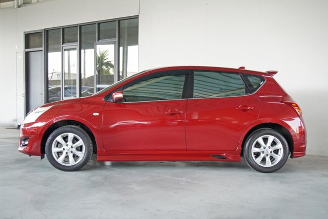 『大空間 豪華影音版❖僅跑8萬』定速巡航｜IKEY｜雙安全氣囊｜光感應頭燈｜倒車顯影｜導航｜雙區恆溫空調｜小車  第4張相片