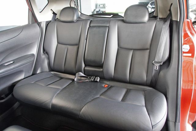 『大空間 豪華影音版❖僅跑8萬』定速巡航｜IKEY｜雙安全氣囊｜光感應頭燈｜倒車顯影｜導航｜雙區恆溫空調｜小車  第7張相片