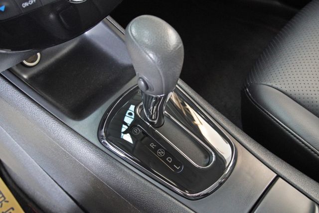 『大空間 豪華影音版❖僅跑8萬』定速巡航｜IKEY｜雙安全氣囊｜光感應頭燈｜倒車顯影｜導航｜雙區恆溫空調｜小車  第14張相片