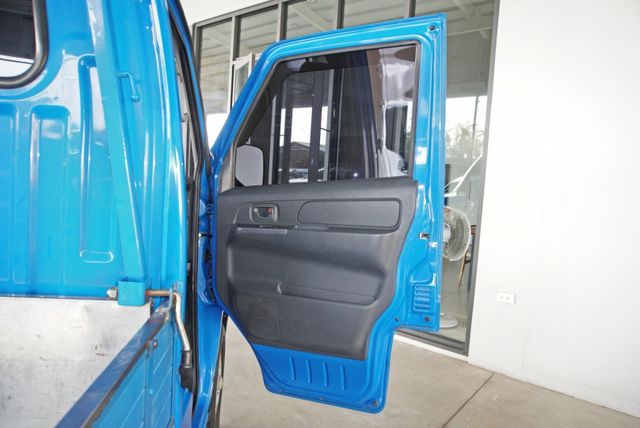 『四輪傳動❖白鐵貨斗❖僅跑2萬9』循跡防滑｜車身動態穩定｜光感應頭燈｜胎壓偵測｜冷暖空調｜斜坡起步｜手排 框式貨車  第18張相片