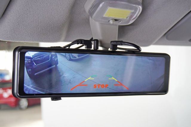 『僅跑3萬❖五人座廂式 手排❖全新圈胎』怠速熄火｜雙安全氣囊｜循跡防滑｜光感應頭燈｜倒車顯影｜行車紀錄器｜小客貨車  第13張相片