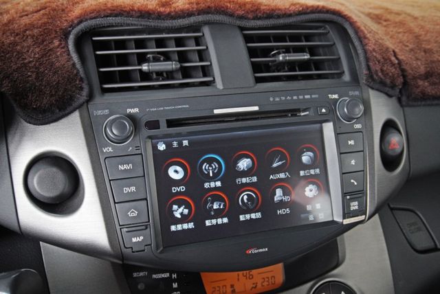 『休旅車 2.4 E版❖駕駛座電動座椅』定速巡航｜雙安全氣囊｜前後雷達｜倒車顯影｜導航｜抬頭顯示器｜胎壓偵測  第10張相片