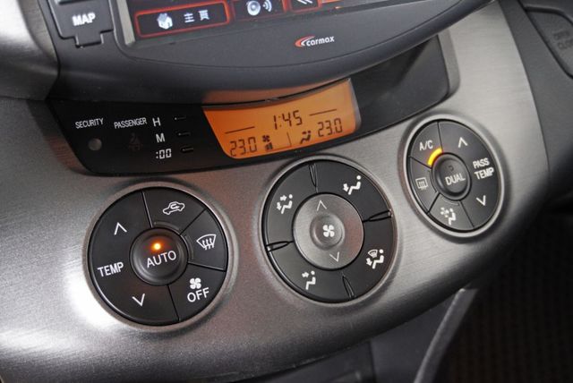 『休旅車 2.4 E版❖駕駛座電動座椅』定速巡航｜雙安全氣囊｜前後雷達｜倒車顯影｜導航｜抬頭顯示器｜胎壓偵測  第14張相片