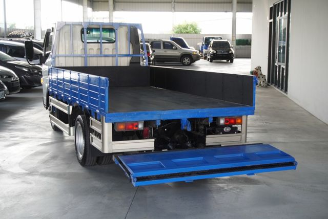 『長軸11尺半貨台❖電動雙芯升降機』ABS防鎖死｜超剛性大樑｜迴轉半徑僅5.6M｜手排｜貨車  第4張相片