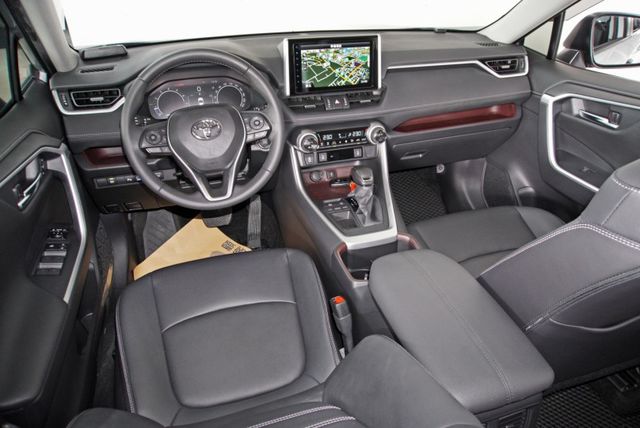 『僅跑2萬8❖電子式後視鏡』盲點｜抬頭顯示｜ACC跟車｜360環景｜IKEY｜電動尾門｜CARPLAY｜車道偏移｜休旅車  第6張相片