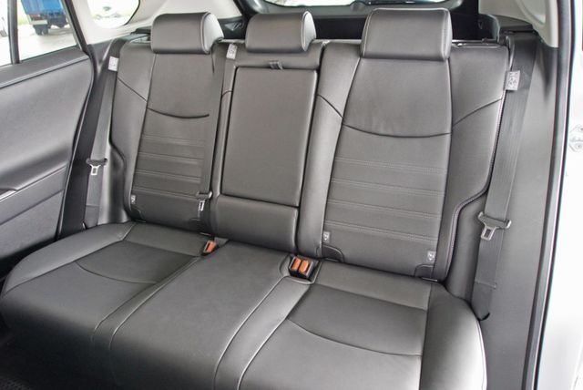 『僅跑2萬8❖電子式後視鏡』盲點｜抬頭顯示｜ACC跟車｜360環景｜IKEY｜電動尾門｜CARPLAY｜車道偏移｜休旅車  第20張相片