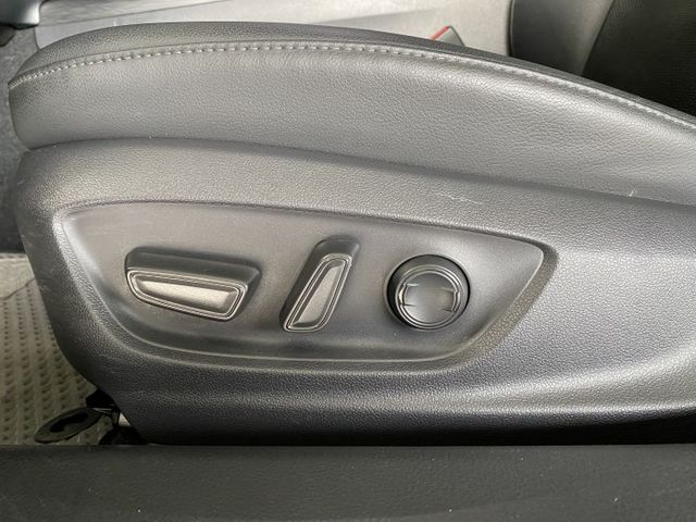 『尊爵版❖TSS 2.0主動安全防護❖僅跑3萬5』全速域車距維持｜盲點｜倒車顯影｜前後雷達｜CARPLAY｜房車  第12張相片