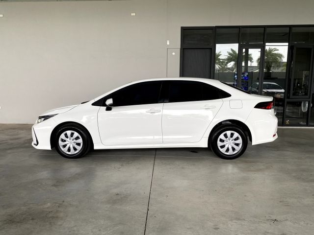 『僅跑6千5❖極新車買到賺到』ACC全速域｜9安｜倒車顯影｜藍牙｜前後雷達｜行車紀錄器｜後座出風口｜CARPLAY｜房車  第4張相片