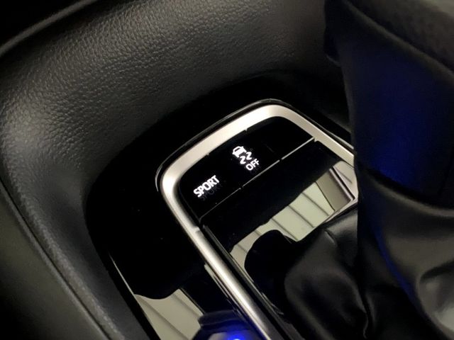 『僅跑6千5❖極新車買到賺到』ACC全速域｜9安｜倒車顯影｜藍牙｜前後雷達｜行車紀錄器｜後座出風口｜CARPLAY｜房車  第12張相片