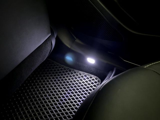 『僅跑6千5❖極新車買到賺到』ACC全速域｜9安｜倒車顯影｜藍牙｜前後雷達｜行車紀錄器｜後座出風口｜CARPLAY｜房車  第15張相片