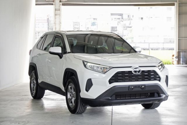 『駕駛輔助系統❖高剛性車體』ACC定速跟車｜循跡防滑｜7安｜CARPLAY｜倒車顯影｜導航｜車道偏移｜預警防護｜休旅車  第2張相片