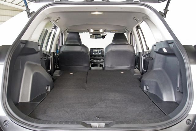 『駕駛輔助系統❖高剛性車體』ACC定速跟車｜循跡防滑｜7安｜CARPLAY｜倒車顯影｜導航｜車道偏移｜預警防護｜休旅車  第9張相片