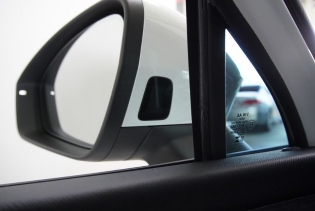 『輕油電7人座❖僅跑9千』ACC跟車｜5安｜車道維持｜LED頭燈｜無線CARPLAY｜電動尾門｜抬頭顯影｜SUV休旅  第16張相片