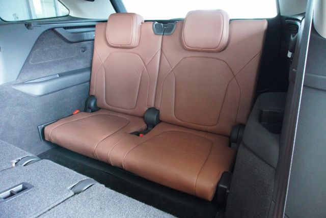 『輕油電7人座❖僅跑9千』ACC跟車｜5安｜車道維持｜LED頭燈｜無線CARPLAY｜電動尾門｜抬頭顯影｜SUV休旅  第20張相片