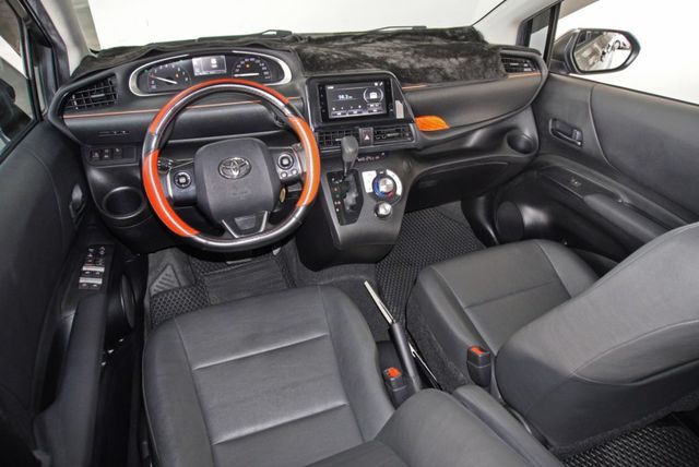 『僅跑4萬5❖主動安全防護系統』IKEY｜車道偏離警示｜6安｜倒車顯影+雙側影像｜循跡防滑｜斜坡起步｜5人座休旅車  第6張相片